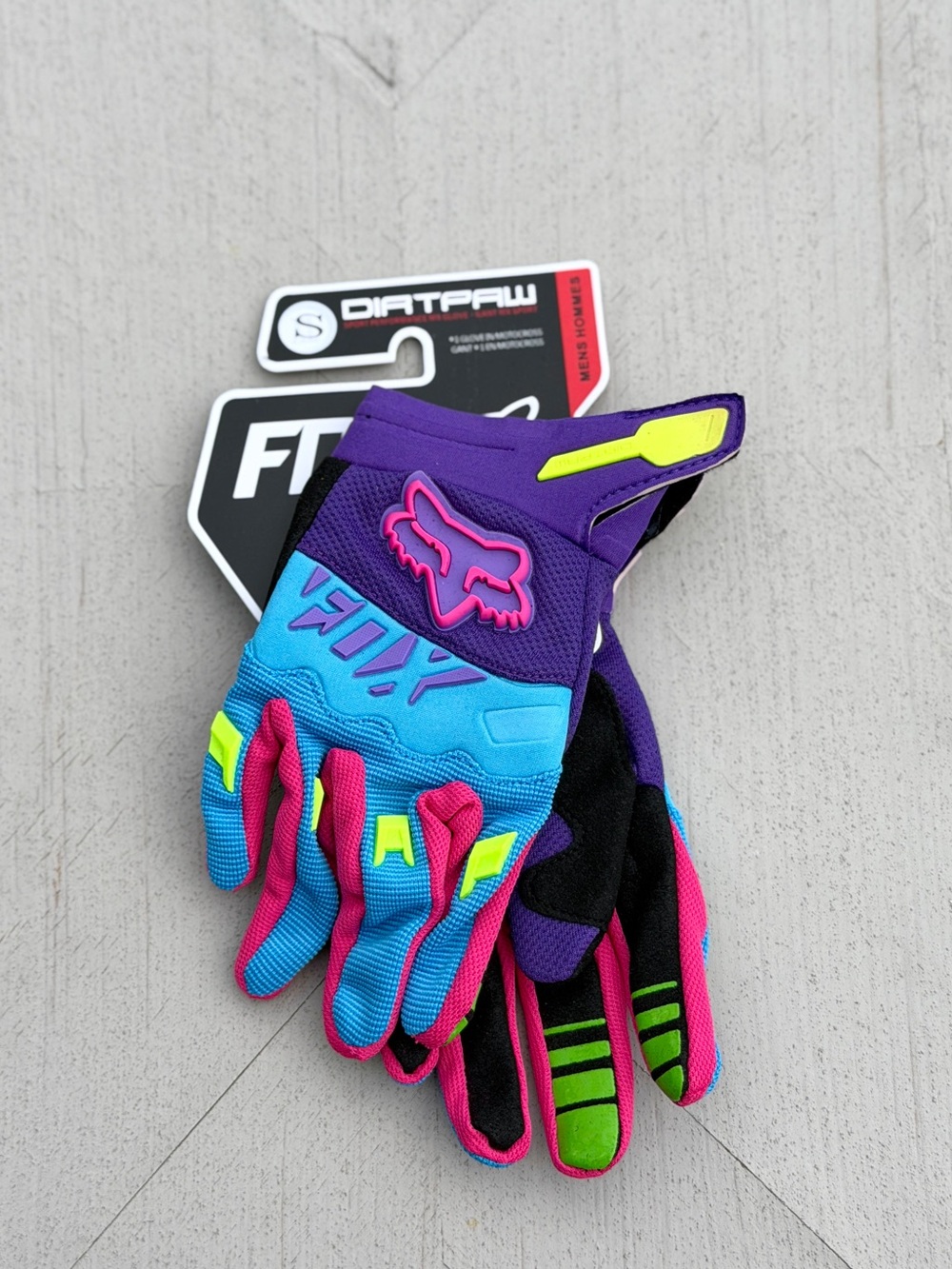 Women size gloves